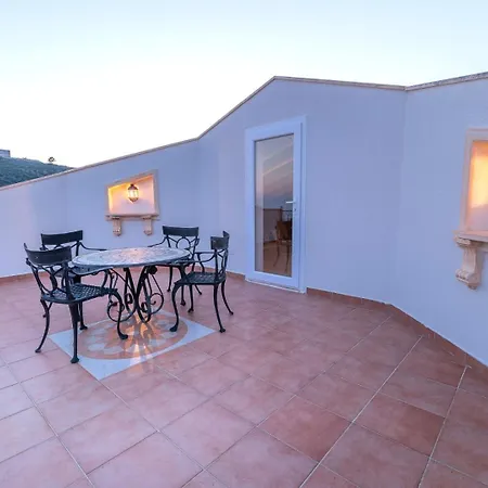 Villa Kaktues Evi Kaş